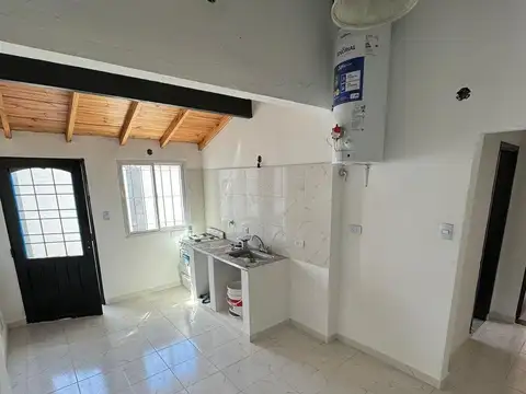 Depto Tipo Casa en Alquiler de 2 dormitorios