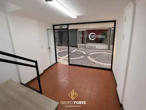 LOCAL COMERCIAL - GALERIA JARDIN