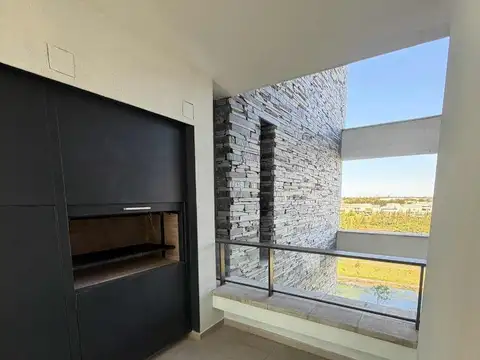 Departamento 4 ambientes con 3 baños