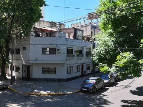 PH 6 AMB. CON TERRAZA Y SIN EXPENSAS EN CHACARITA