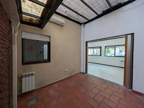 Depto Tipo Casa en Venta en Chacarita, USD 275.000