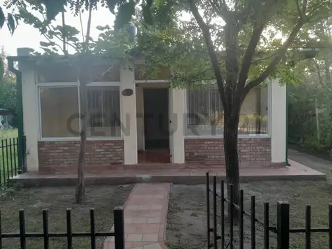 3 100, Piso 0