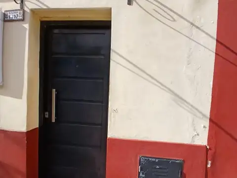 Hermoso PH al frente comodo y en barrio muy tranquilo