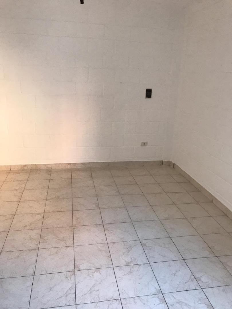 Casa en Alquiler de 1 dormitorio