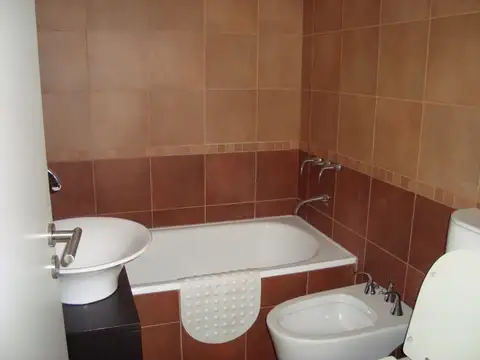 EXCELENTE DEPARTAMENTO  CENTRO DE MONTE GRANDE