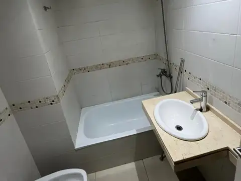 Departamento en Alquiler en Almagro, $ 495.000