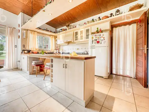 Casa en Venta con 1 cochera