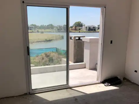 Casa en Venta en Countries y Barrios Cerrados en Guernica, USD 260.009