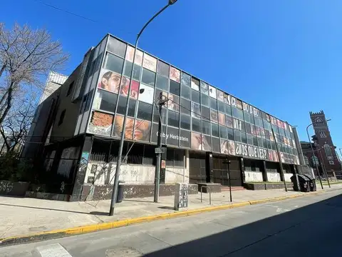 Edificio Comercial - Boca