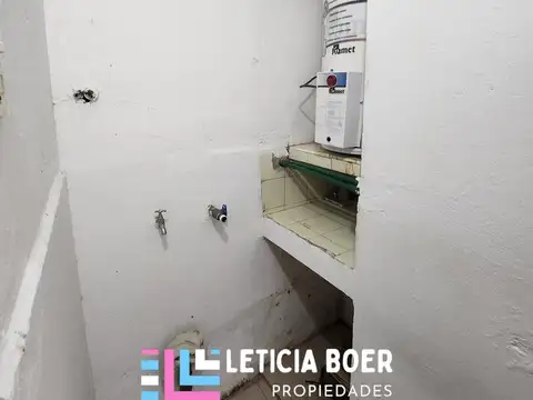 Depto Tipo Casa 2 ambientes con 1 baño