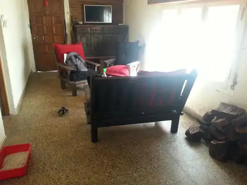 Casa en venta - 2 Dormitorios 1 Baño - Santa Teresita