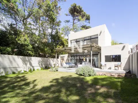 Casa en venta - Montoya