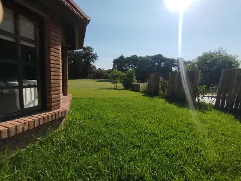 Casa 5 ambientes con 4 baños