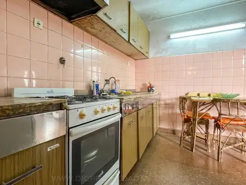 Depto Tipo Casa en Venta 60 años