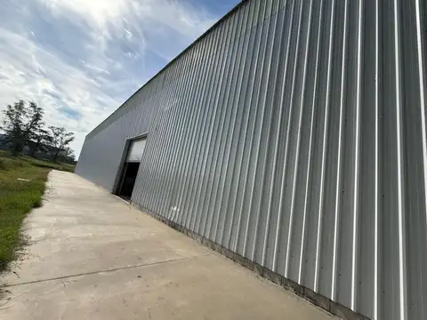 VENTA GALPON 2000m2 OFICINAS PQUE IND MORENO FINAN