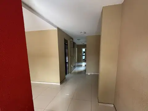 Maipú 100, Piso 2