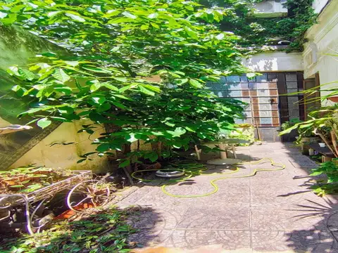 Depto Tipo Casa 5 ambientes con 3 baños