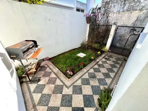 8  e/ 62 y 63 Dto 2 n 1475