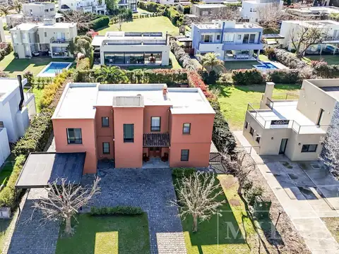 Casa en Alquiler de 6 dormitorios
