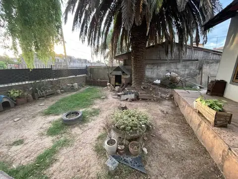 Venta casa 4 ambientes -Evalúa Permuta