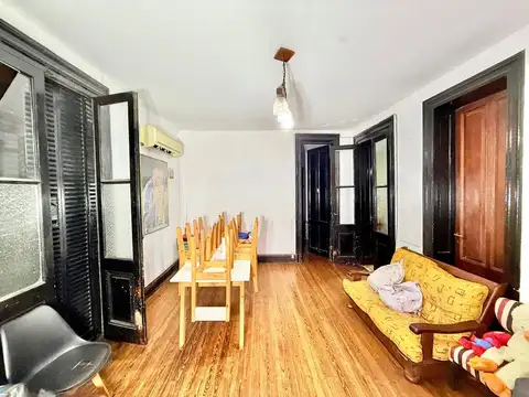 Palos 200, Piso 1