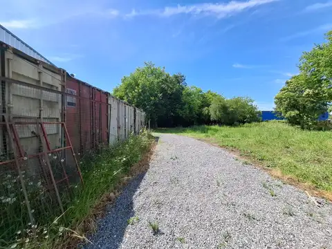 Libertador General San Martín  al 200