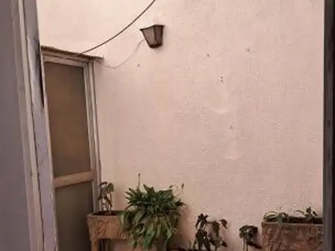 27 de febrero 1208 , Piso 0