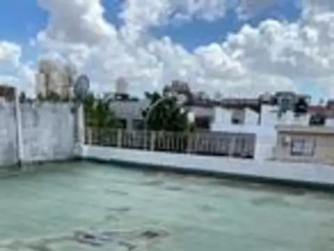 Local en venta más 3 deptos 3 ambientes block