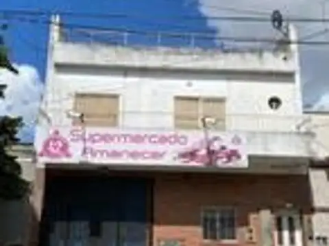 Local en venta más 3 deptos 3 ambientes block