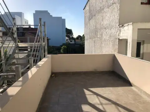 Depto Tipo Casa en Venta 6 años