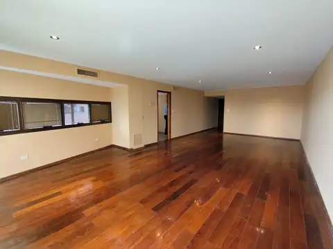 Departamento en Alquiler de 3 dormitorios