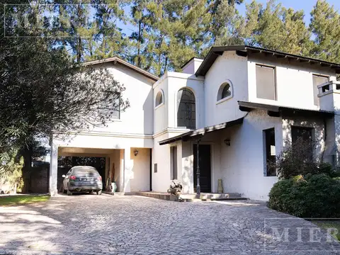 Barrio cerrado Las Glorias