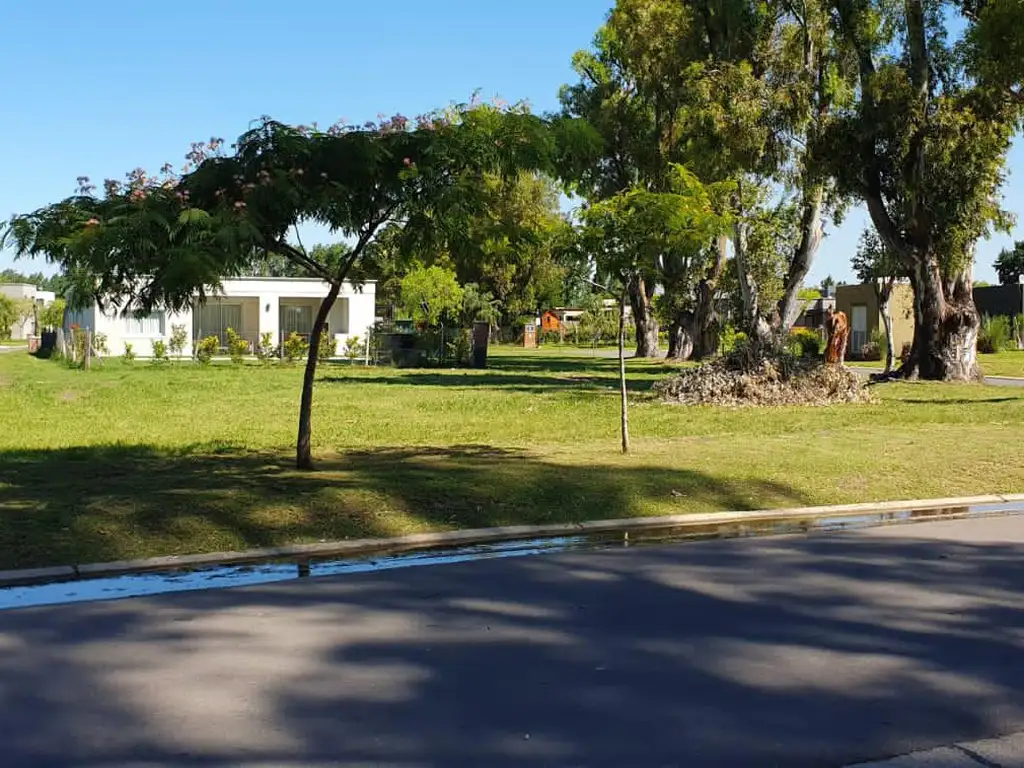 Lote en venta, Barrio Santa Emilia