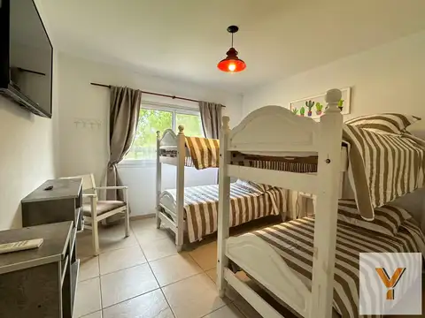 Casa 5 ambientes con 2 baños