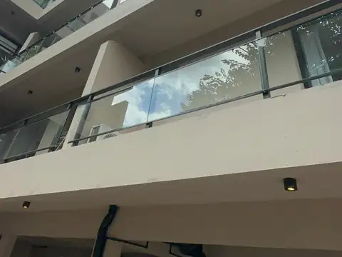 FLORIDA OESTE A estrenar - Departamento de 1 ambiente con terraza propia y parrilla. Edificio con SUM, gimnasio, laundry y piscina.