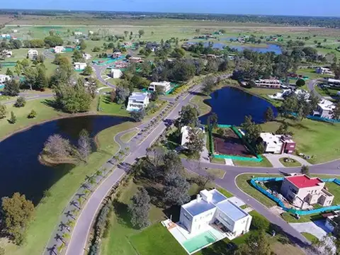 Terreno en Venta en Terralagos, USD 220.000