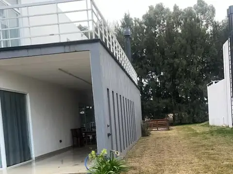 Casa en Alquiler en Rumenco, USD 2.500