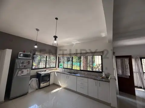 VENTA DE CASA DE 4 AMBIENTES EN FRANCISCO ALVAREZ, MORENO. BUENOS AIRES