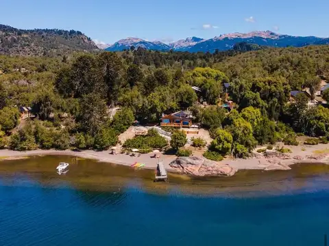Casa en Venta en Villa Pehuenia, Aluminé