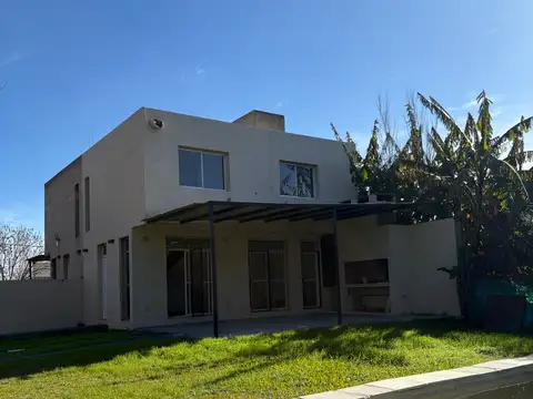 Casa en Funes