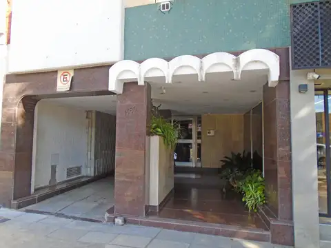 VENTA DEPARTAMENTO 6 AMBIENTES APTO PROFESIONAL EN OLIVOS