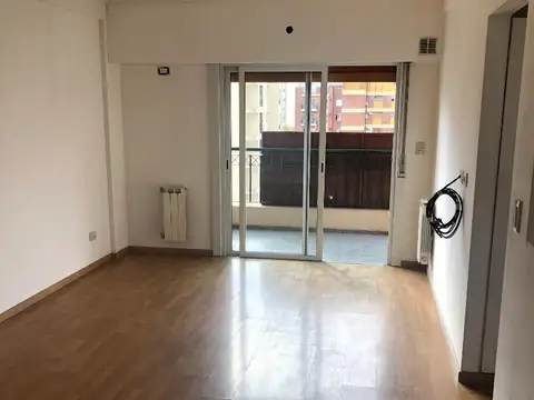 Departamento en Alquiler en Lanus Oeste, $ 680.000