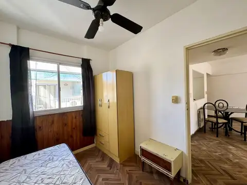 Esmeralda 900, Piso 10