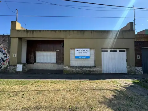 venta casa 4 ambientes castelar