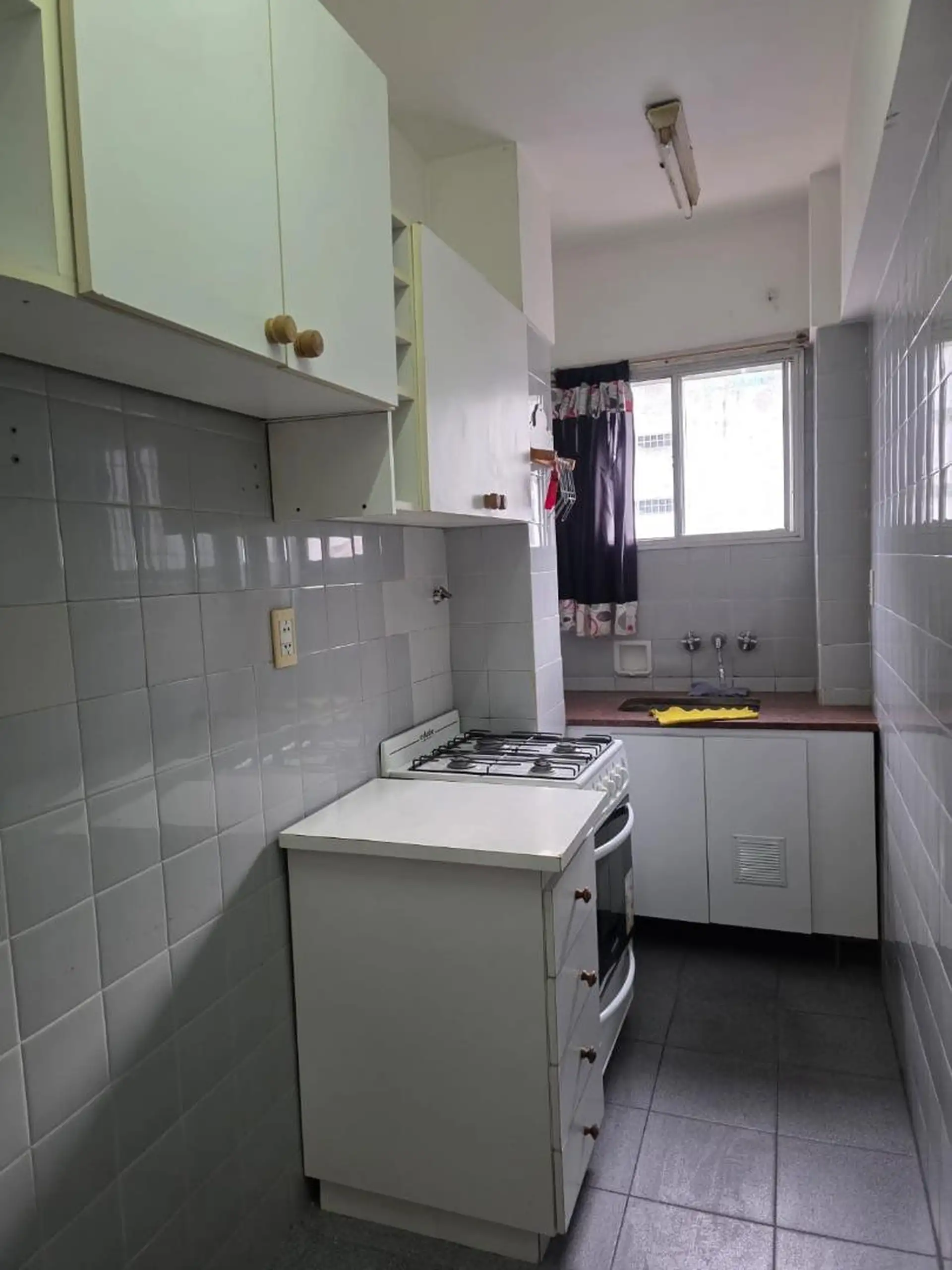 Departamento 2 ambientes al frente en alquiler