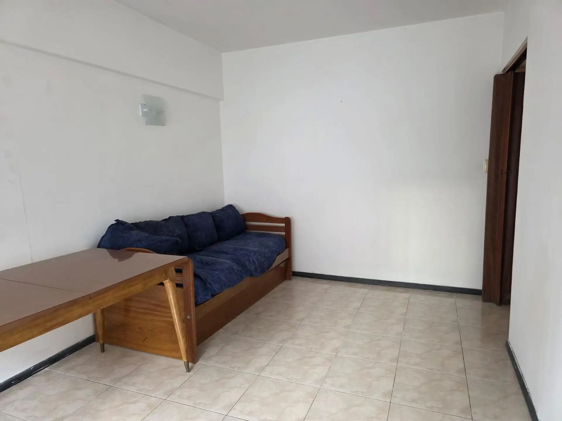 Departamento 2 ambientes al frente en alquiler