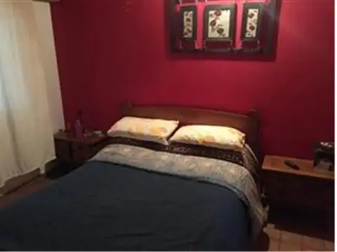 Casa 6 ambientes con 1 baño