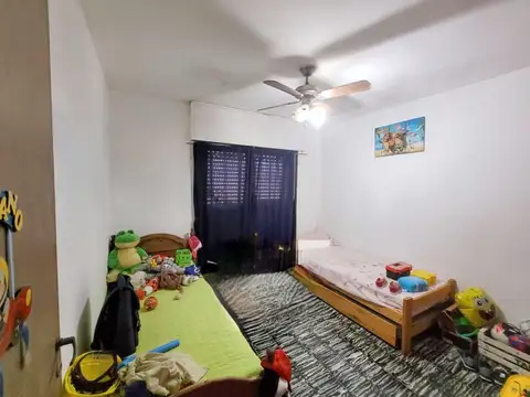 Casa en Alquiler con 1 cochera