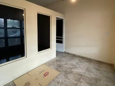 Local en Alquiler en Merlo, $ 500.000