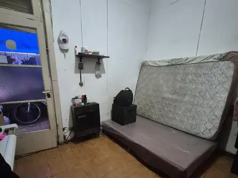 3 AMBIENTES PLANTA BAJA AL FRENTE CON PATIO